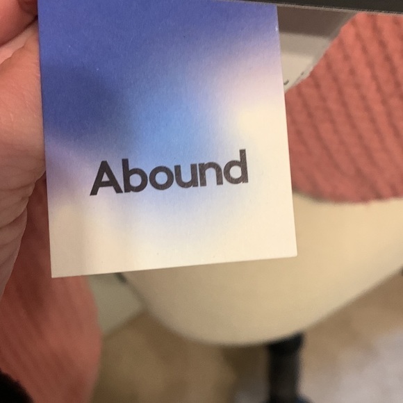 𝅺Abound Thermal Top - Picture 6 of 8